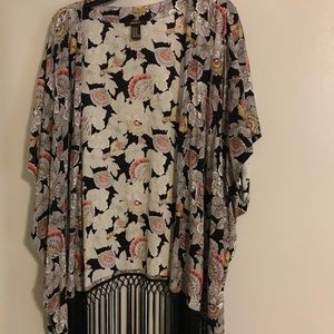 FOREVER 21 floral long black kimono